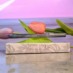 Seraphine Luna Liner Waterproof Liquid Eyeliner — Black